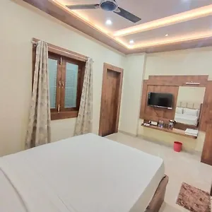 https://hotel-nanadini-palace.hotels-varanasi.com